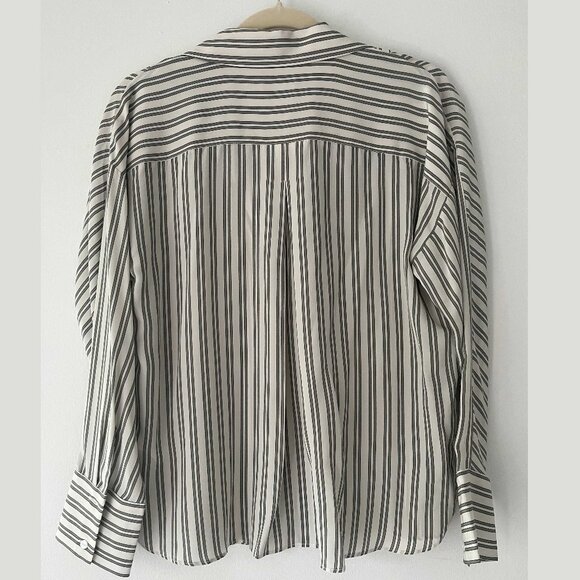 Club Monaco Silk Blouse - Picture 4 of 9